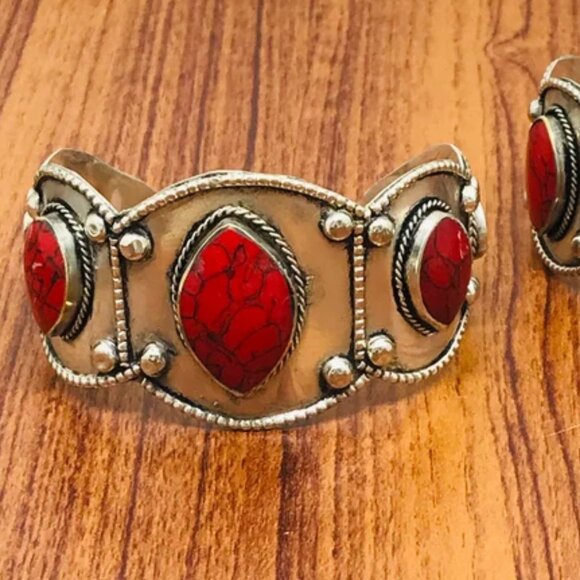 Single Red Bracelet, Middle Eastern Jewelry, Coral Stone Handmade Bracelet - Picture 4 of 9